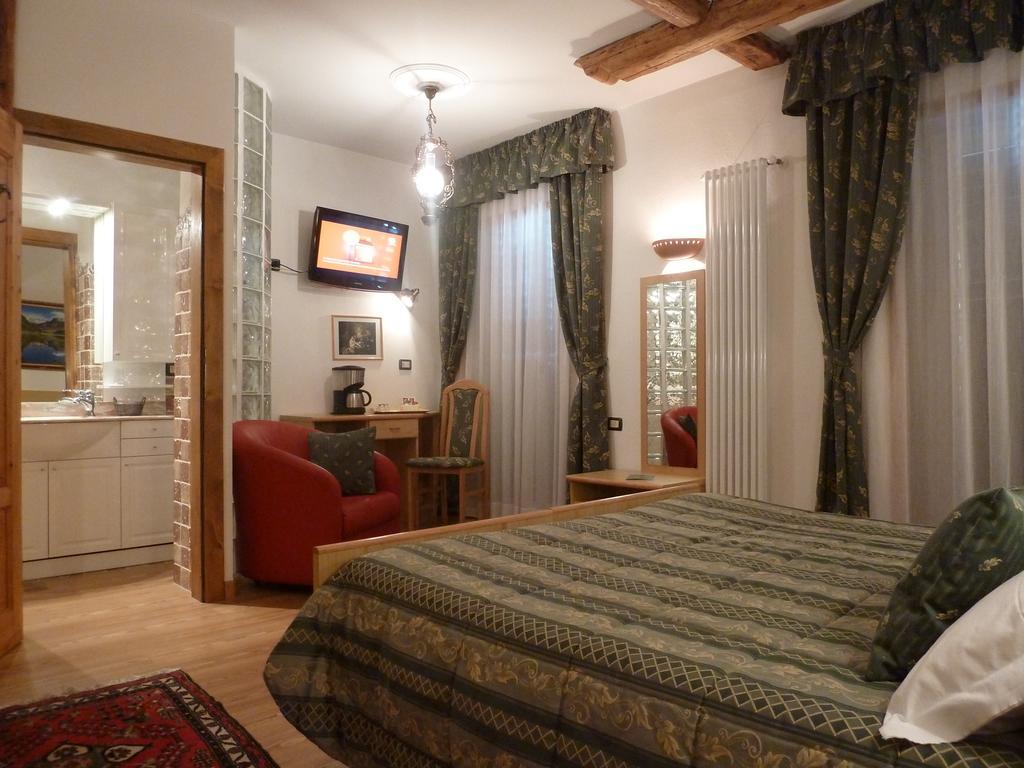 Hotel Ancora Castello-Molina di Fiemme Cameră foto